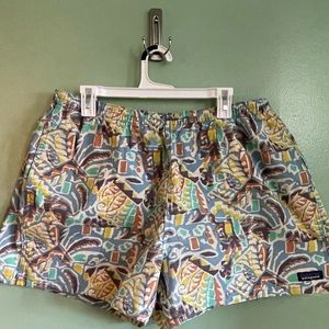 Patagonia NWT women’s Funhogger Shorts